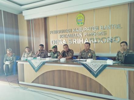 PENINGKATAN KAPASITAS ANGGOTA SATLINMAS DALAM PENGENDALIAN KEAMANAN DAN KENYAMANAN BAGI ANGGOTA SATL